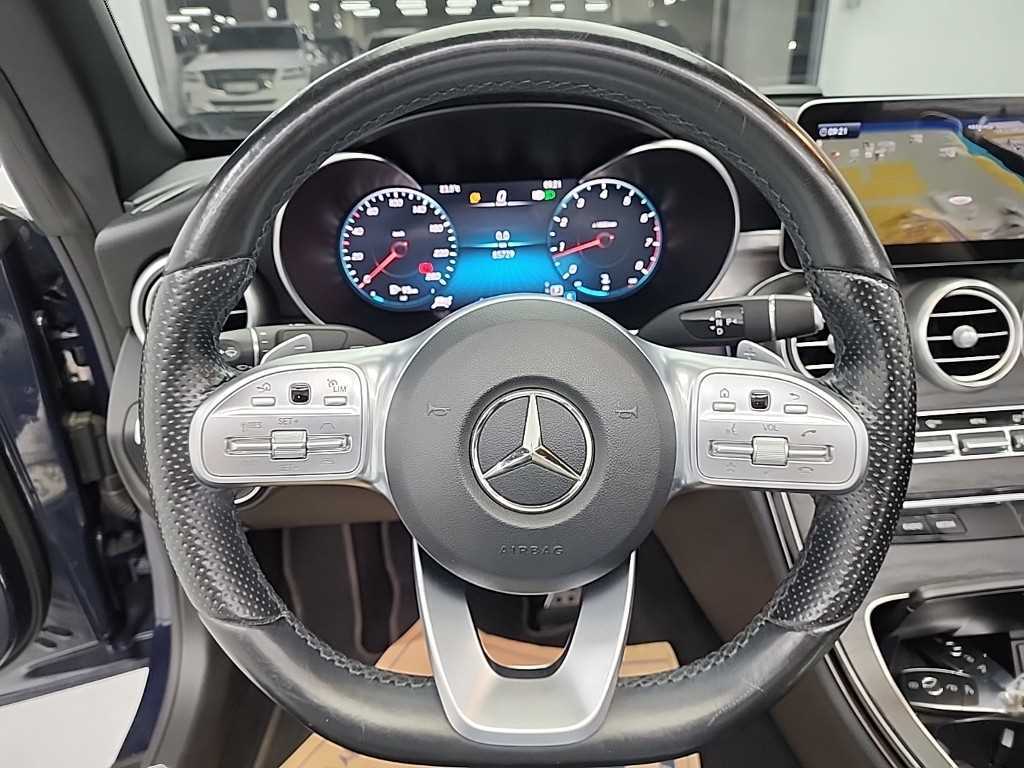 Mercedes-Benz C-Class — photo 09