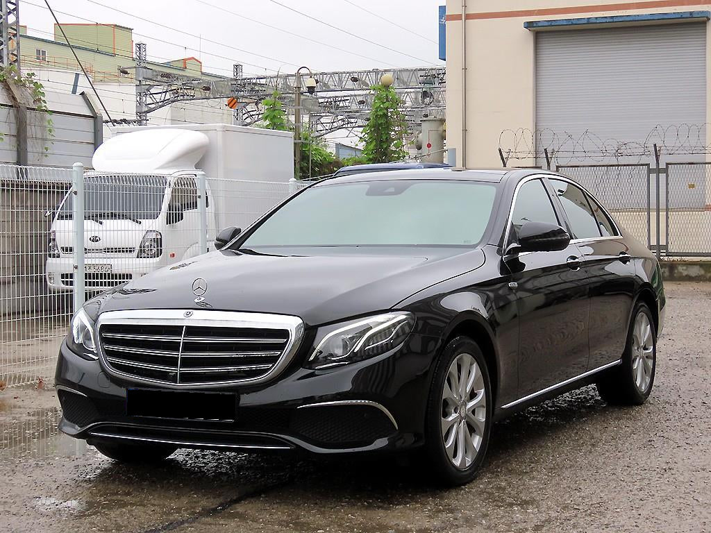 Mercedes-Benz E-Class — photo 02