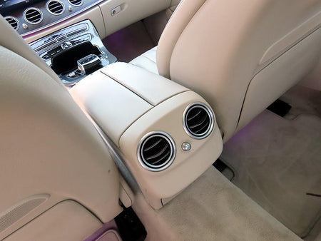 Mercedes-Benz E-Class — photo 15