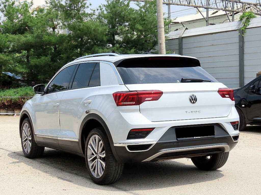 Volkswagen T-Roc — photo 03