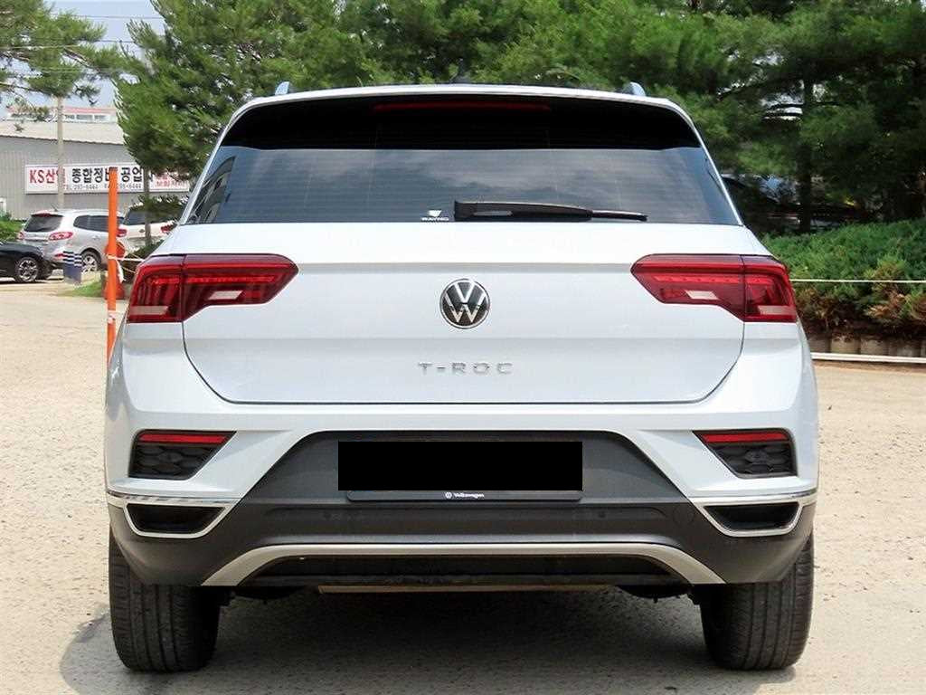 Volkswagen T-Roc — photo 04