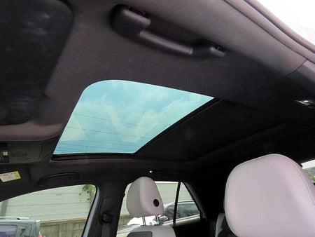 Volkswagen T-Roc — photo 16