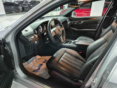 Mercedes-Benz E-Class — photo 07