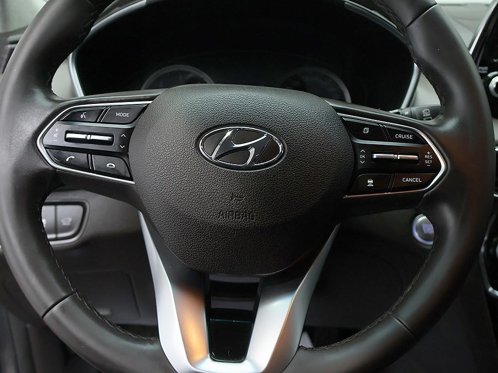 Hyundai Santafe — photo 16
