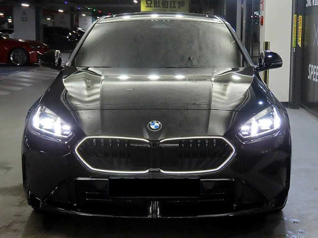 BMW 1-Series — photo 02
