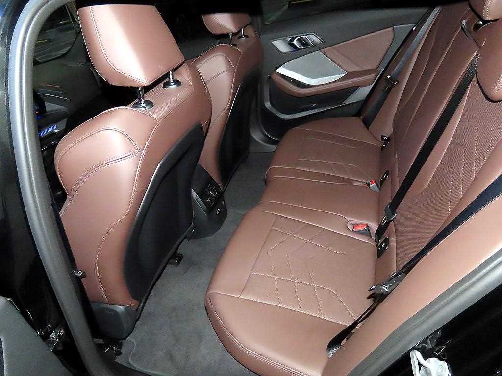 BMW 1-Series — photo 07