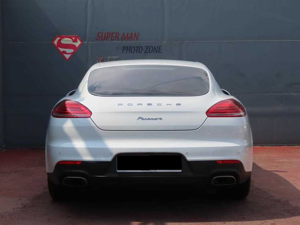Porsche Panamera — photo 04