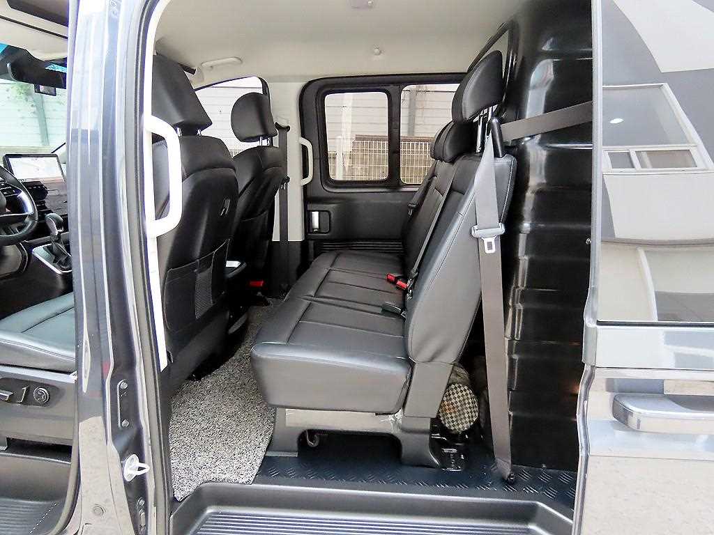 Hyundai Staria — photo 06