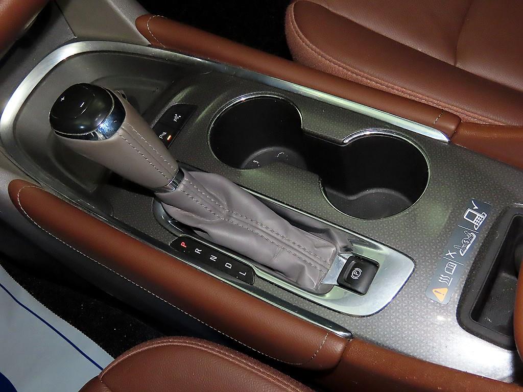 CHEVROLET Malibu — photo 12