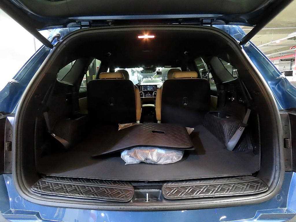 Kia Sorento — photo 16