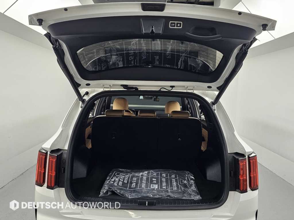 Kia Sorento — photo 19