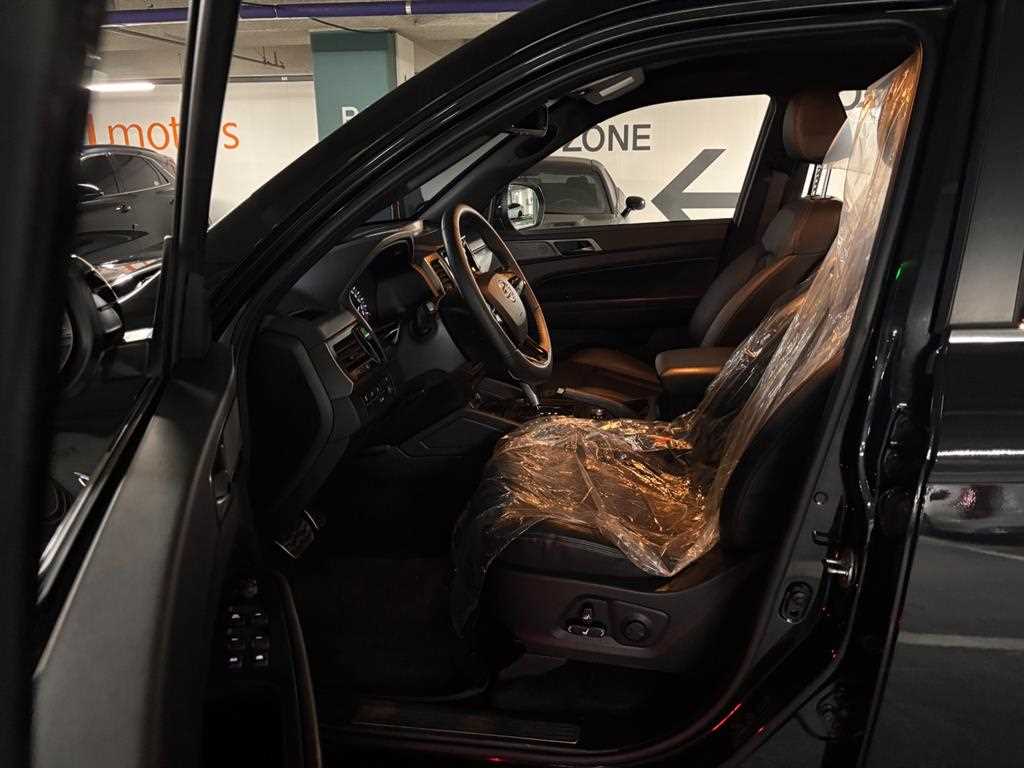 KGM Rexton — photo 13
