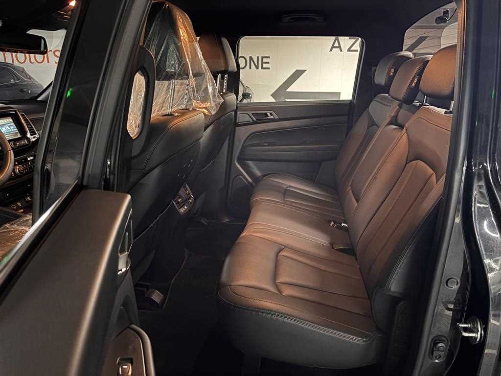 KGM Rexton — photo 14