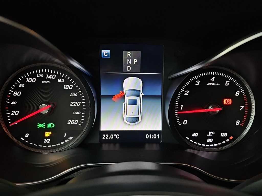 Mercedes-Benz GLC-Class — photo 06