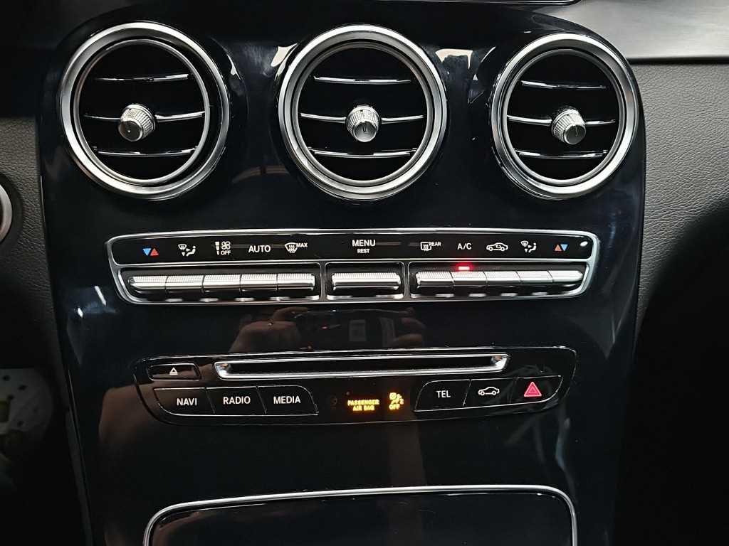 Mercedes-Benz GLC-Class — photo 10