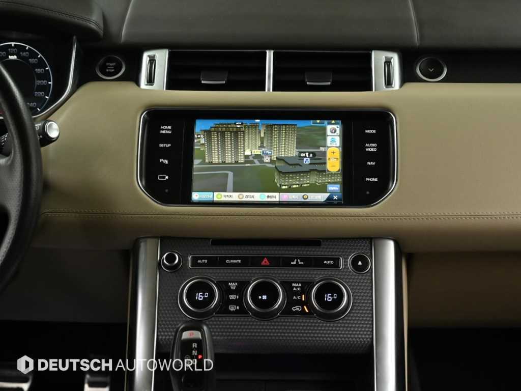 Land Rover Range Rover Sport — photo 14