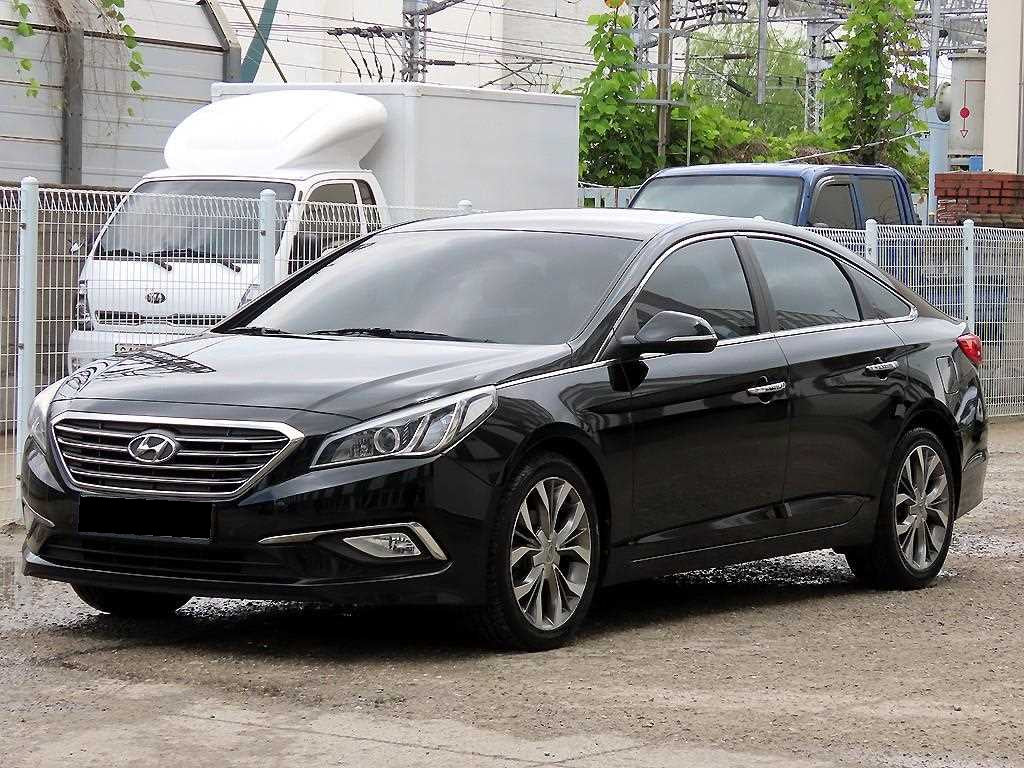 Hyundai Sonata — photo 02