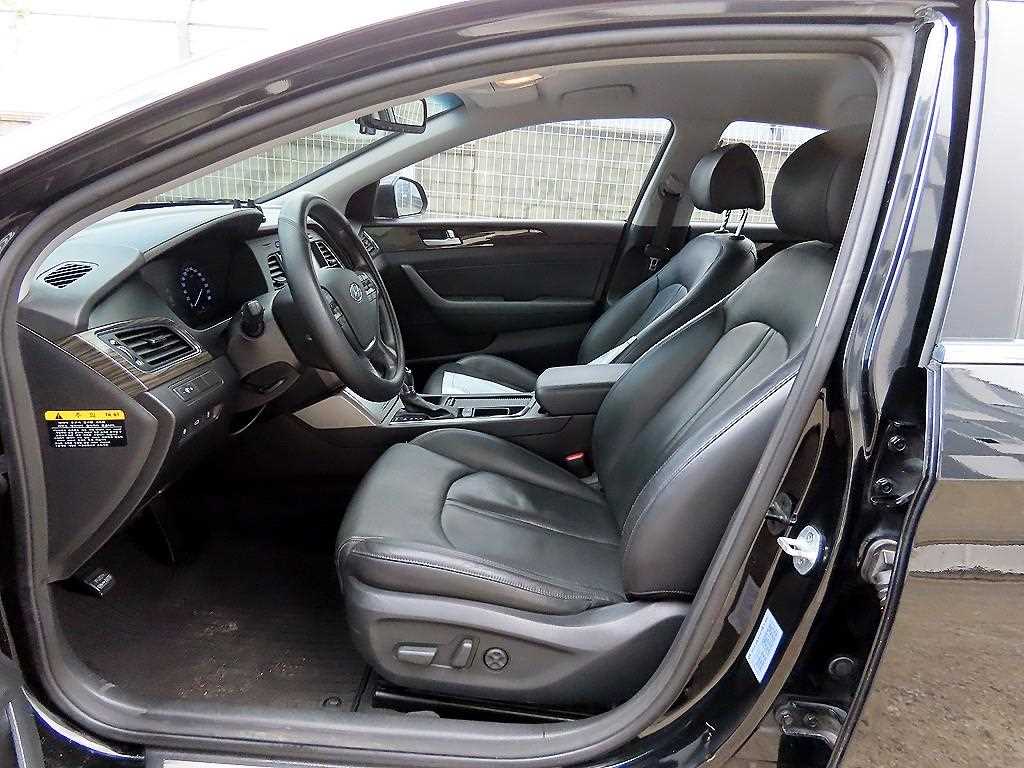 Hyundai Sonata — photo 05