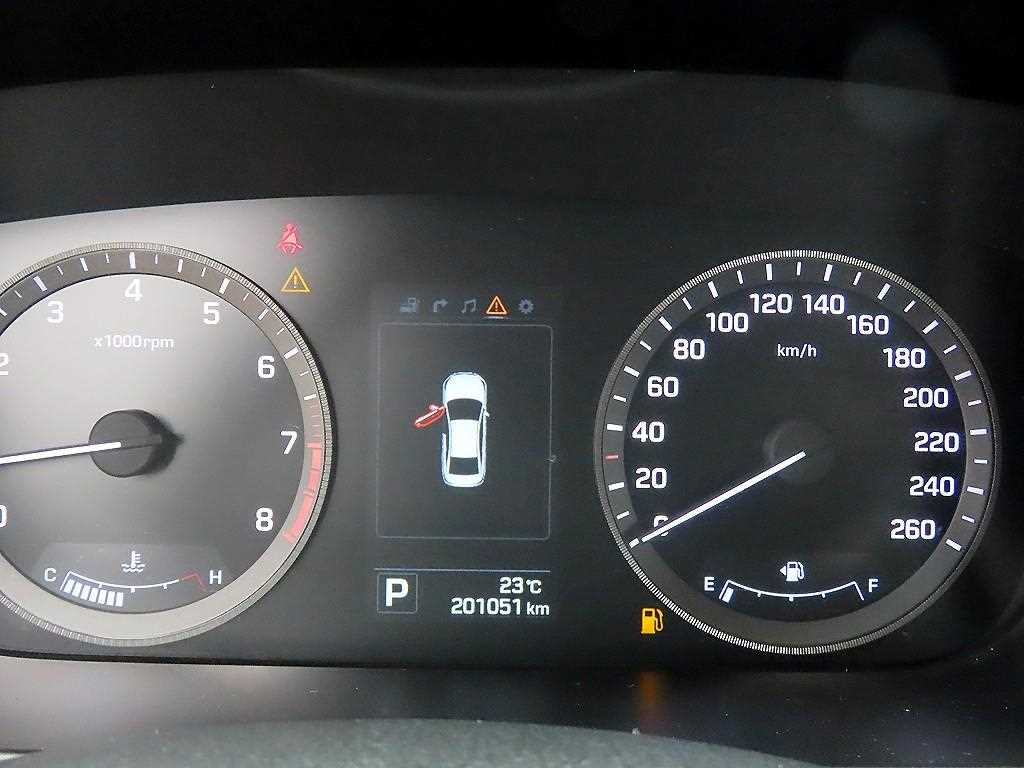 Hyundai Sonata — photo 09