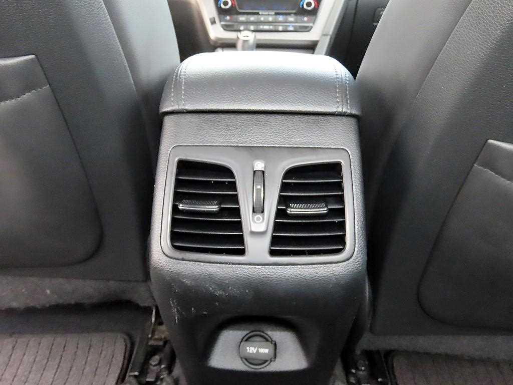 Hyundai Sonata — photo 18