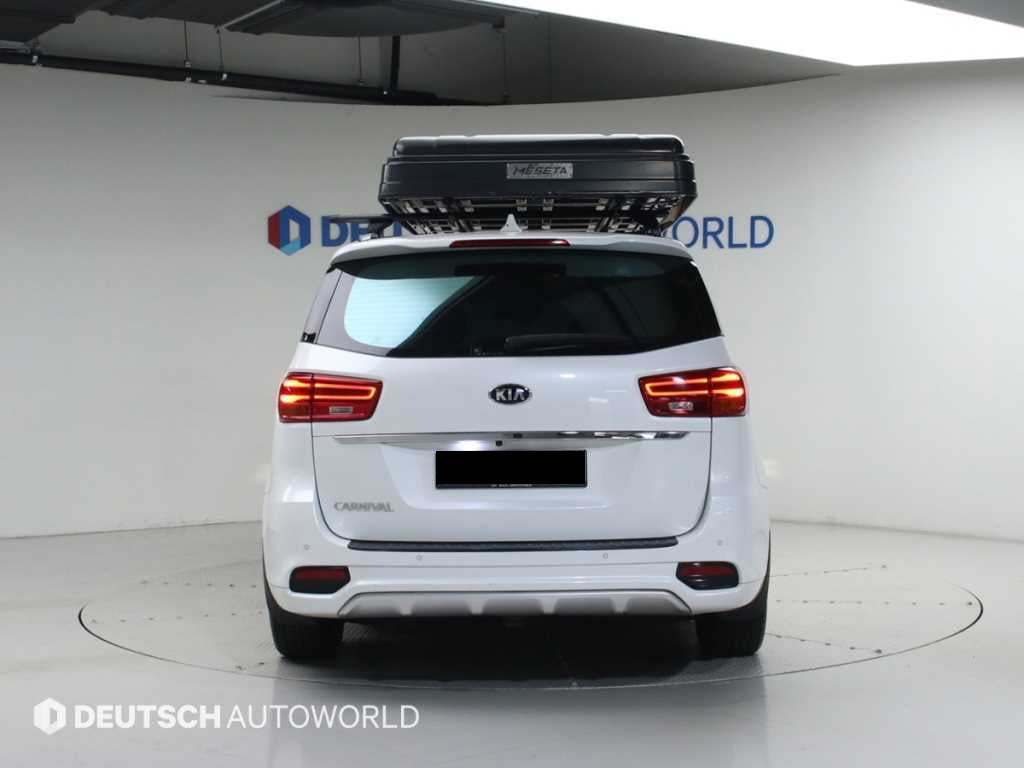 Kia Carnival — photo 04