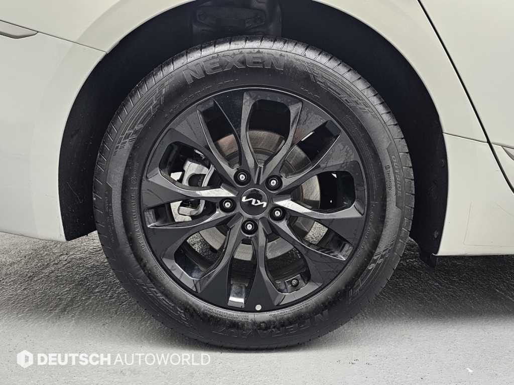 Kia K8 — photo 05