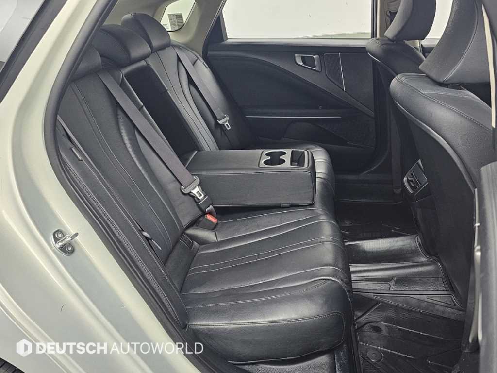Kia K8 — photo 12