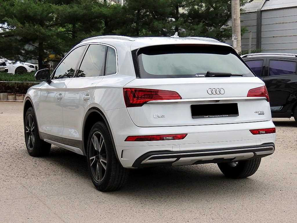 Audi Q5 — photo 03