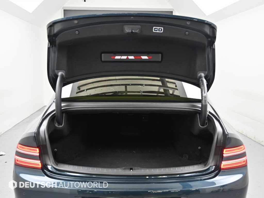 Genesis G80 — photo 05
