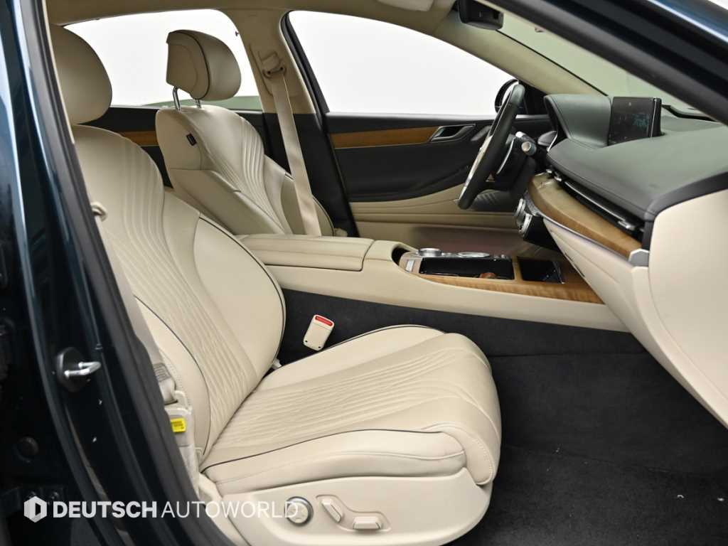 Genesis G80 — photo 11