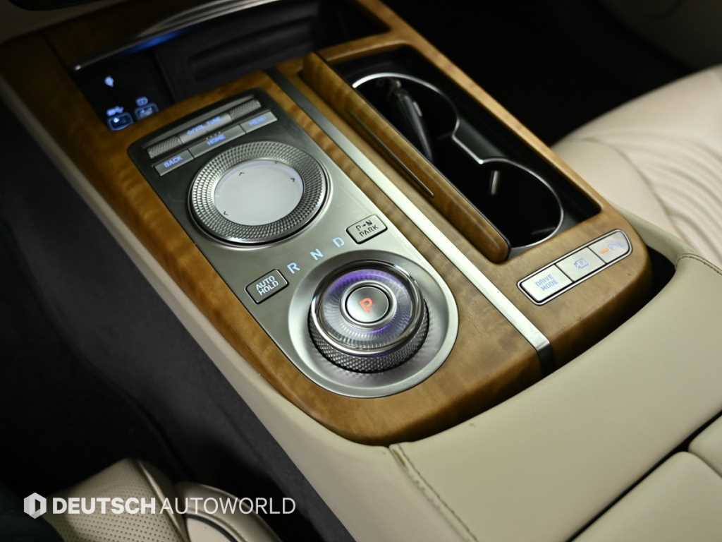Genesis G80 — photo 18