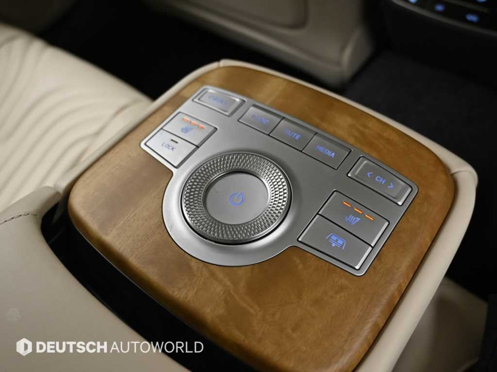 Genesis G80 — photo 19