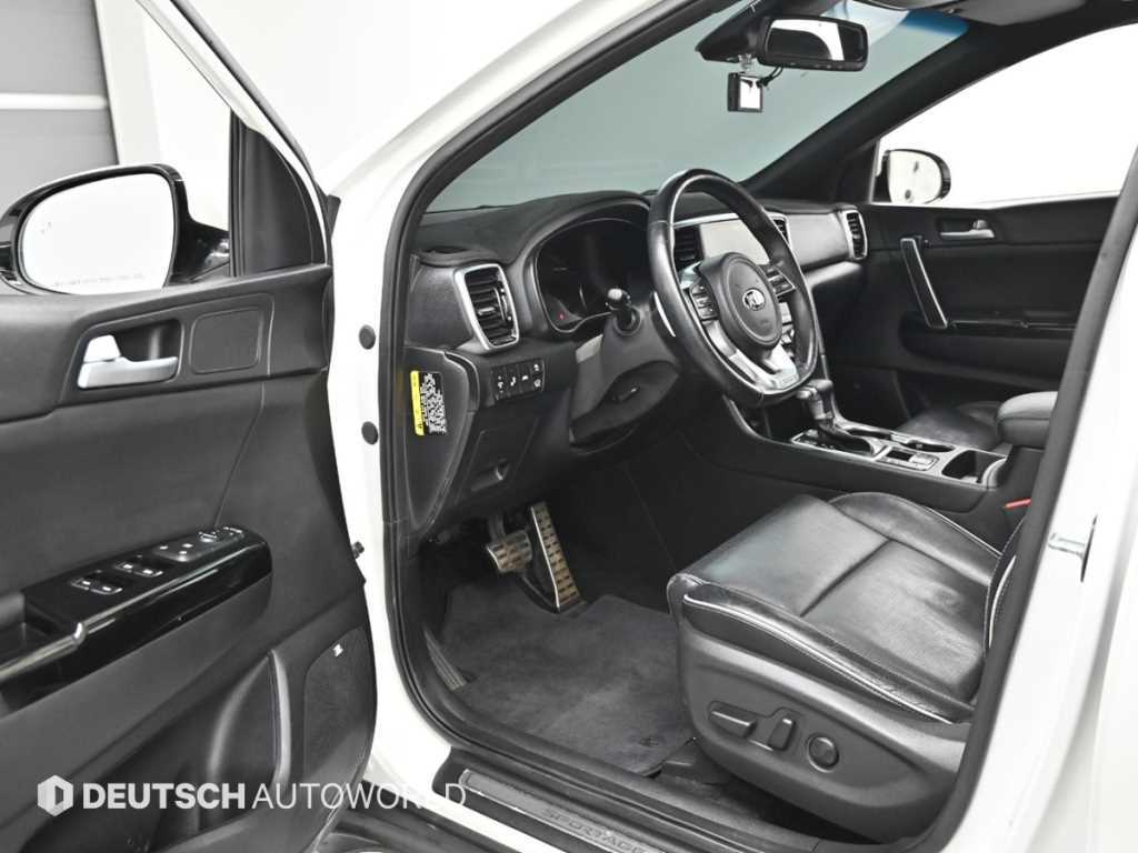 Kia Sportage — photo 11
