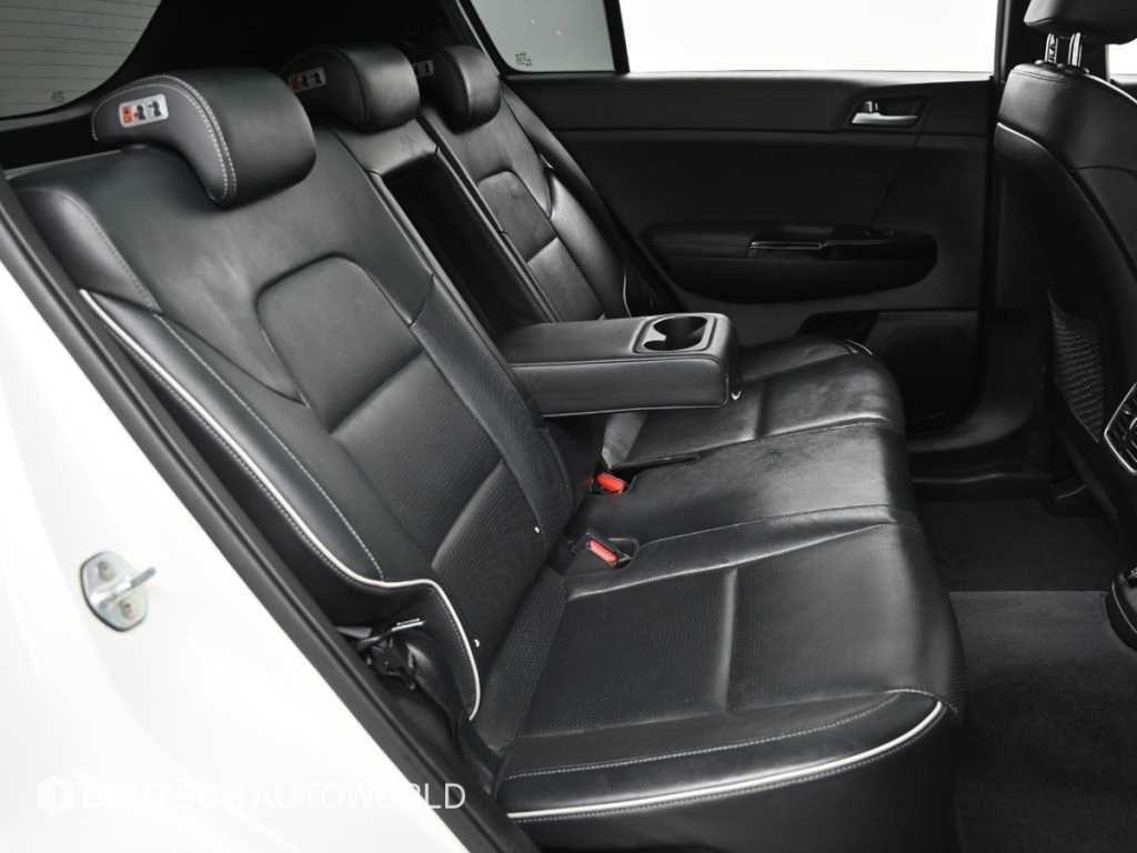 Kia Sportage — photo 12