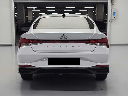 Hyundai Avante — photo 03