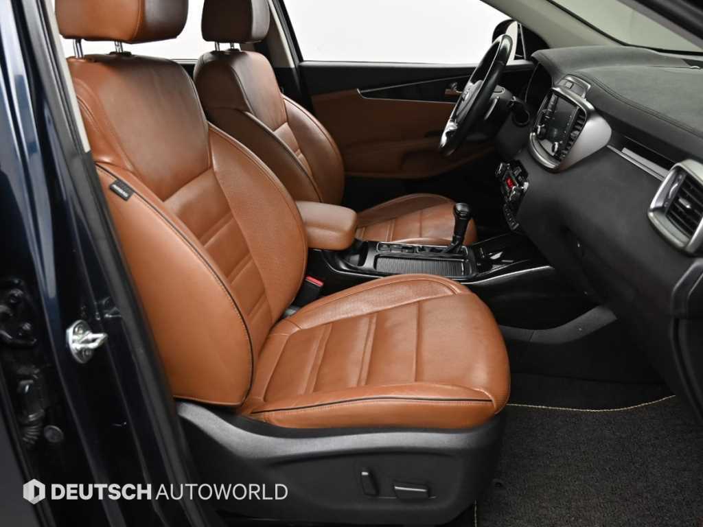 Kia Sorento — photo 09