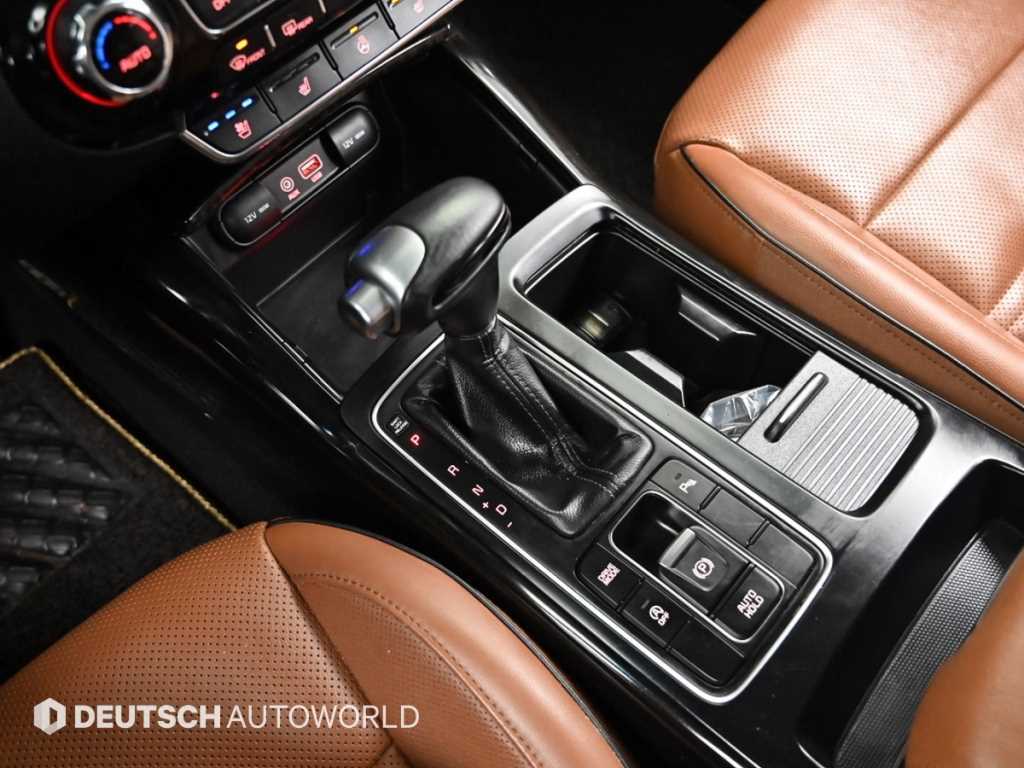 Kia Sorento — photo 11