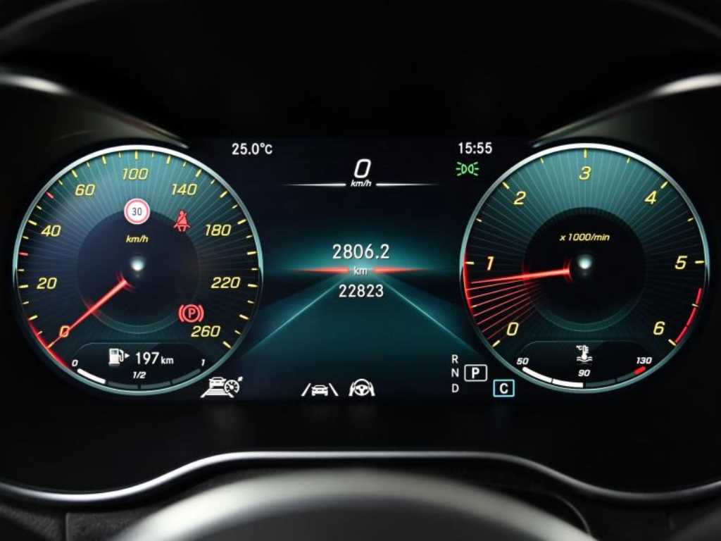 Mercedes-Benz GLC-Class — photo 08