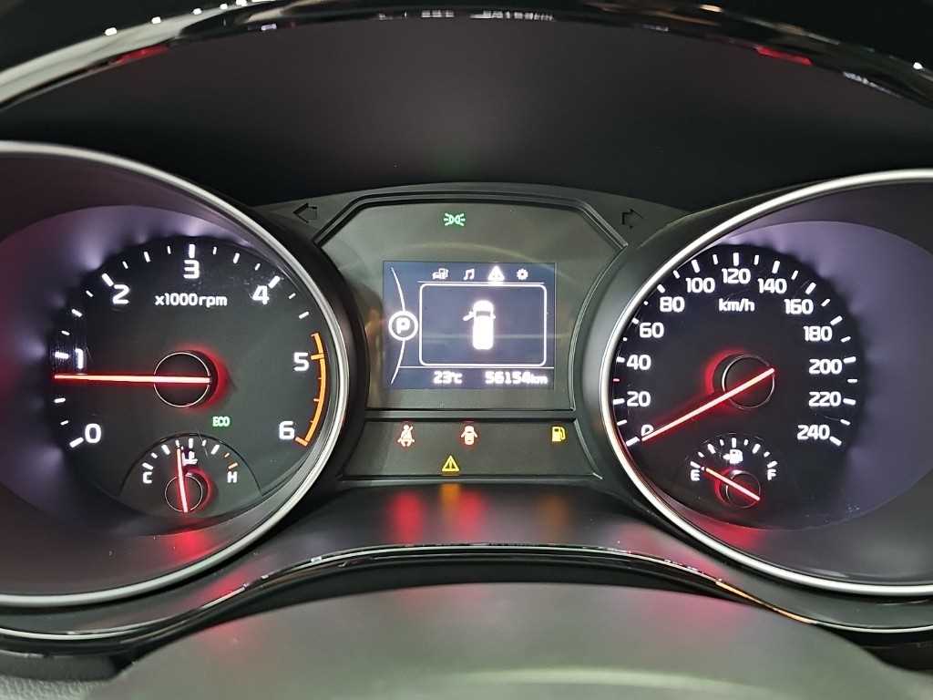 Kia Carnival — photo 06
