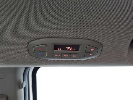 Kia Carnival — photo 15