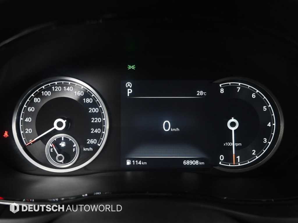 Genesis GV70 — photo 08