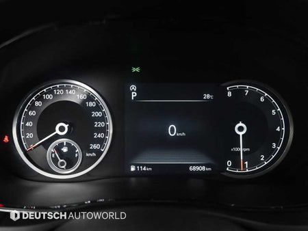 Genesis GV70 — photo 08