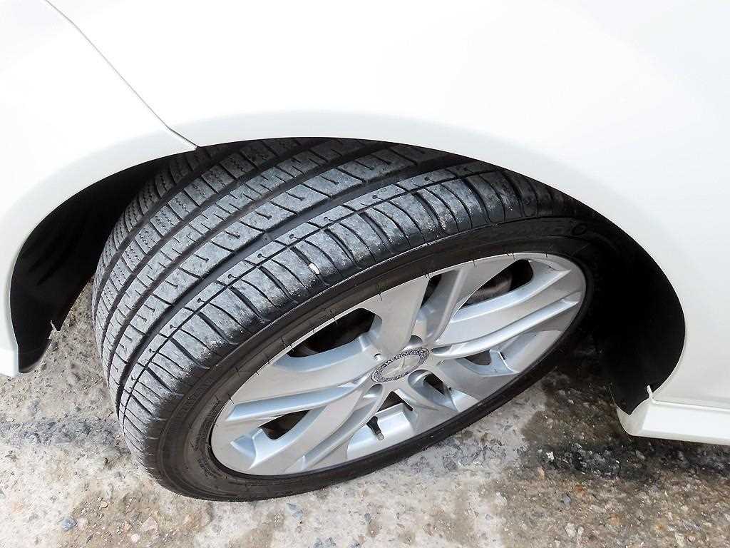 Mercedes-Benz C-Class — photo 20