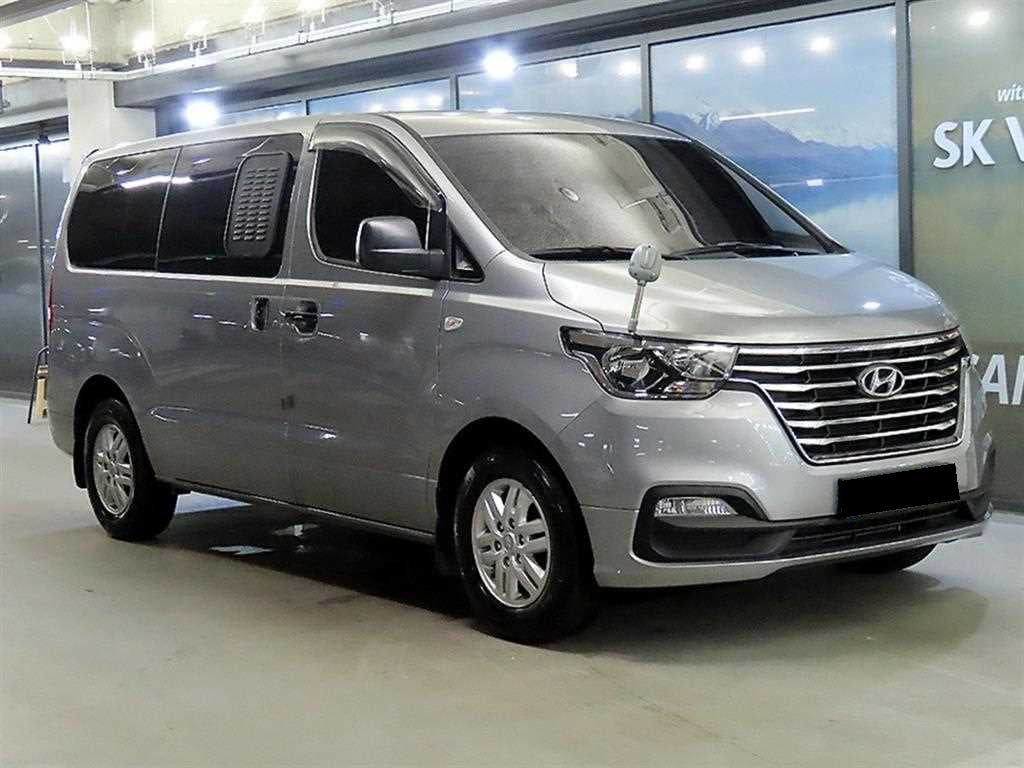 Hyundai Starex — photo 01