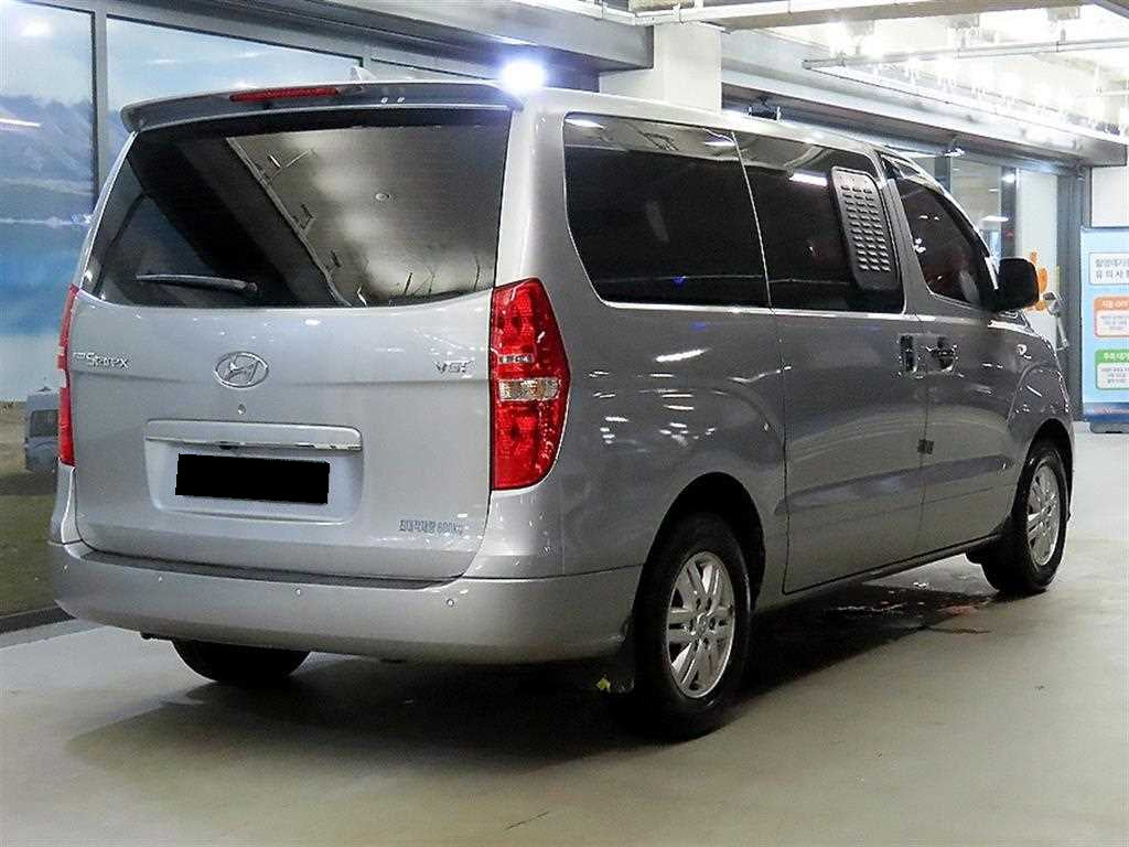 Hyundai Starex — photo 04