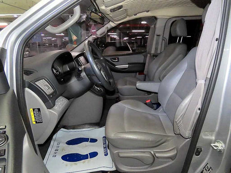 Hyundai Starex — photo 06