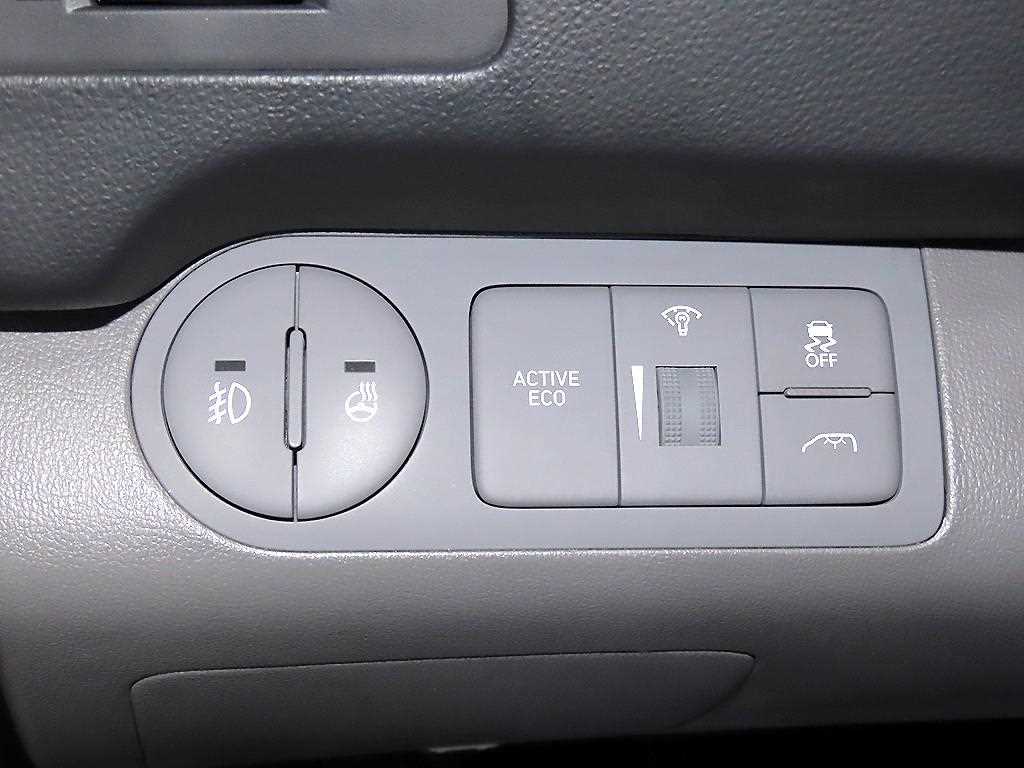 Hyundai Starex — photo 13