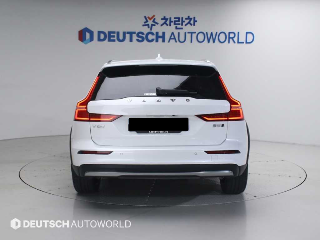 Volvo V60 — photo 04