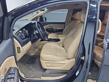 Kia Carnival — photo 11