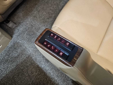 Kia Carnival — photo 14